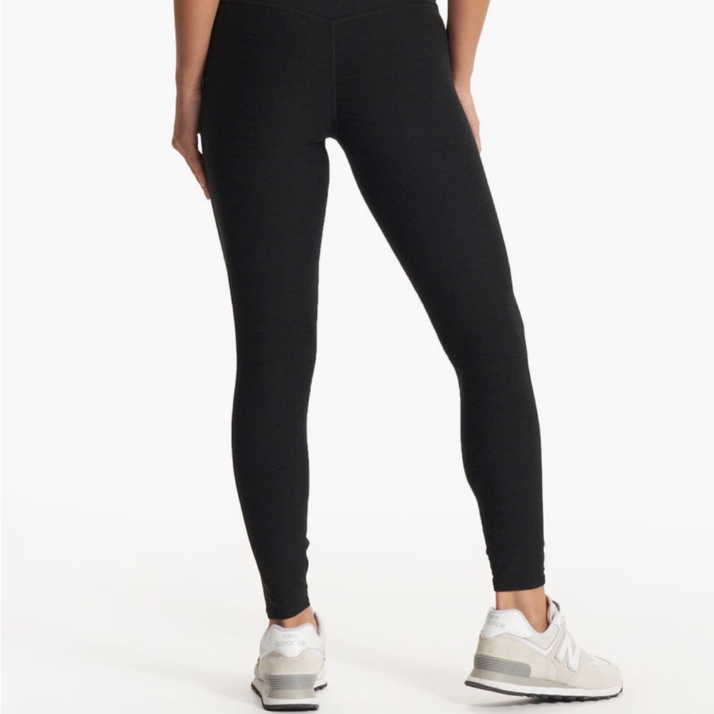 Vuori Women’s Clean Elevation Legging - Picture 3 of 8